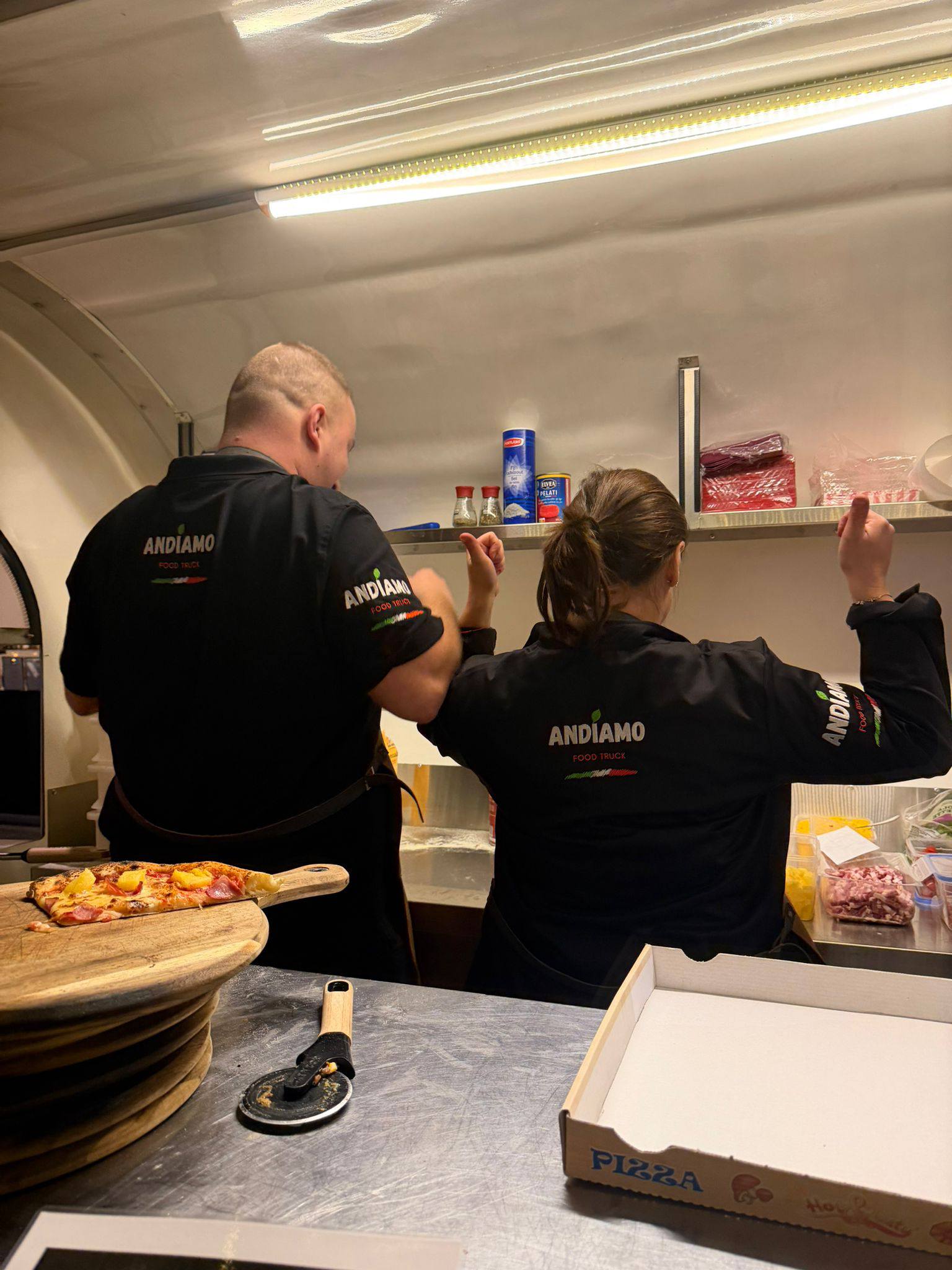Andiamo pizza foodtruck in Roeselare